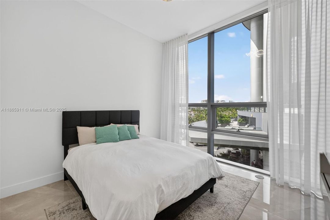 На продажу: $6,500,000 (4 спален, 5 ванн, 3252 Квадратных фут)