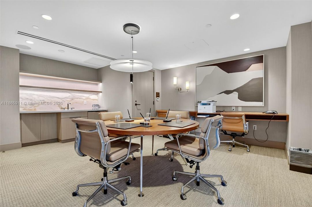 На продажу: $6,500,000 (4 спален, 5 ванн, 3252 Квадратных фут)