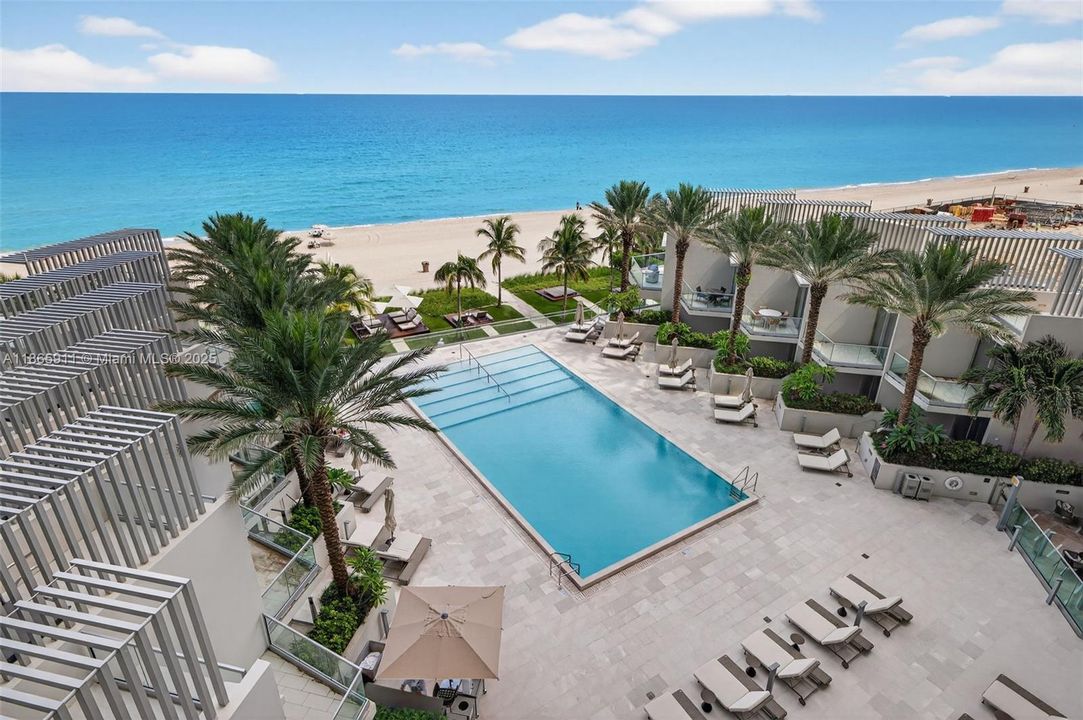 На продажу: $6,500,000 (4 спален, 5 ванн, 3252 Квадратных фут)