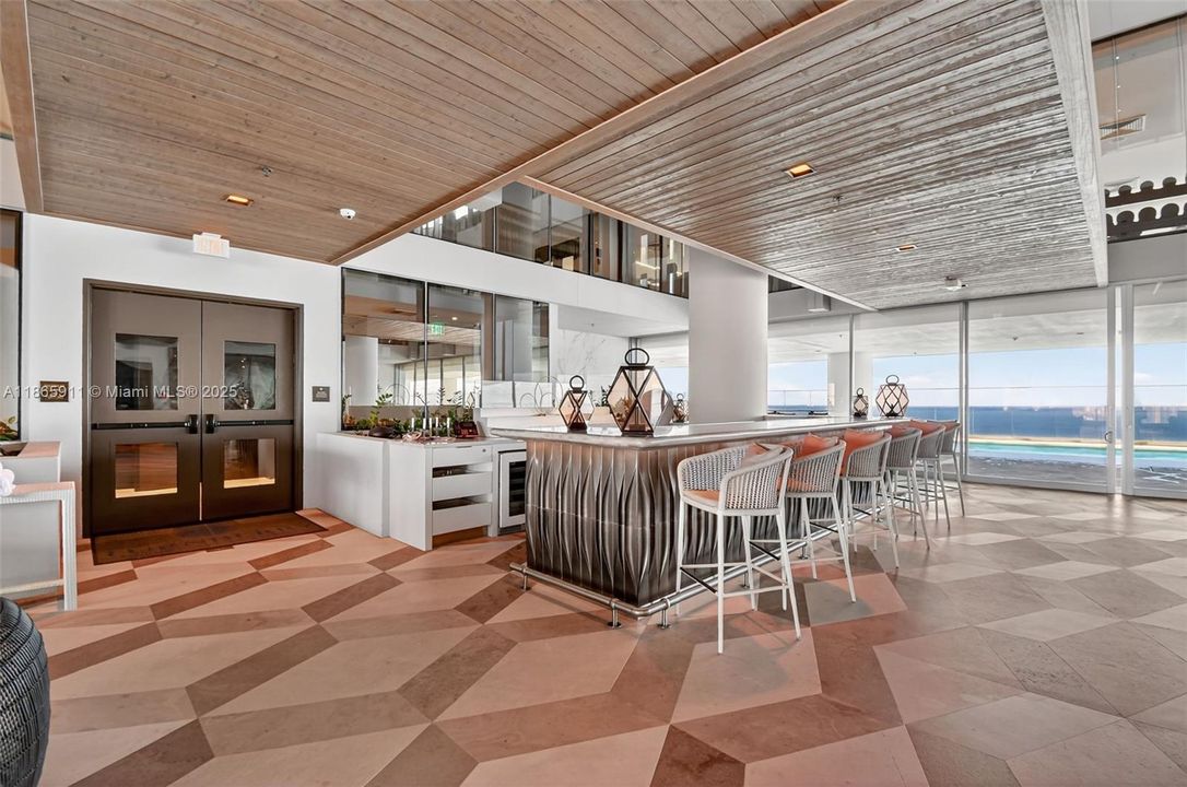 На продажу: $6,500,000 (4 спален, 5 ванн, 3252 Квадратных фут)