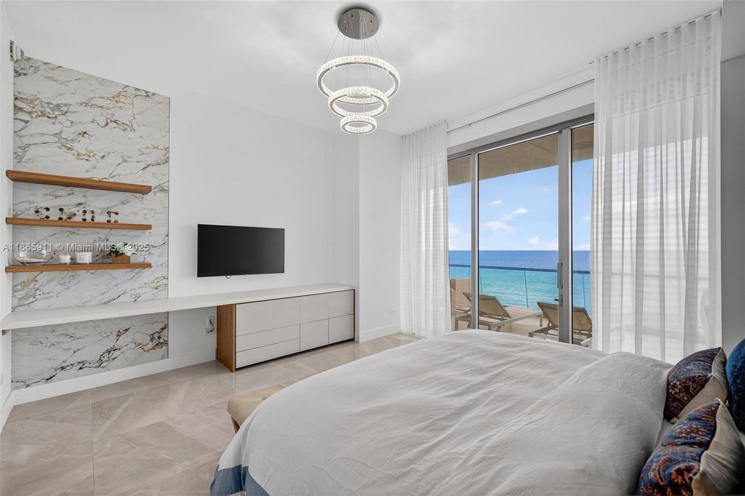 На продажу: $6,500,000 (4 спален, 5 ванн, 3252 Квадратных фут)