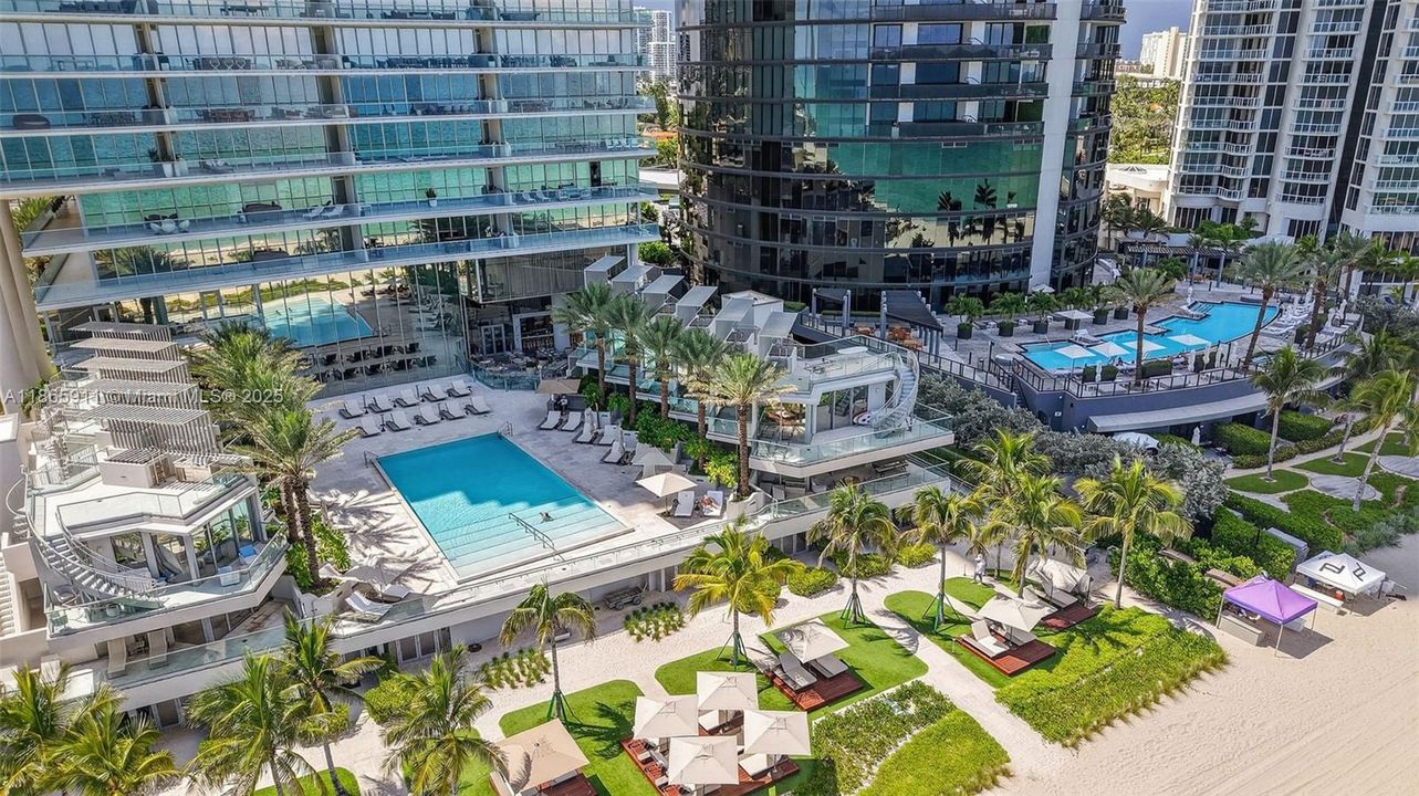 На продажу: $6,500,000 (4 спален, 5 ванн, 3252 Квадратных фут)