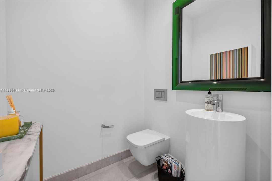 На продажу: $6,500,000 (4 спален, 5 ванн, 3252 Квадратных фут)