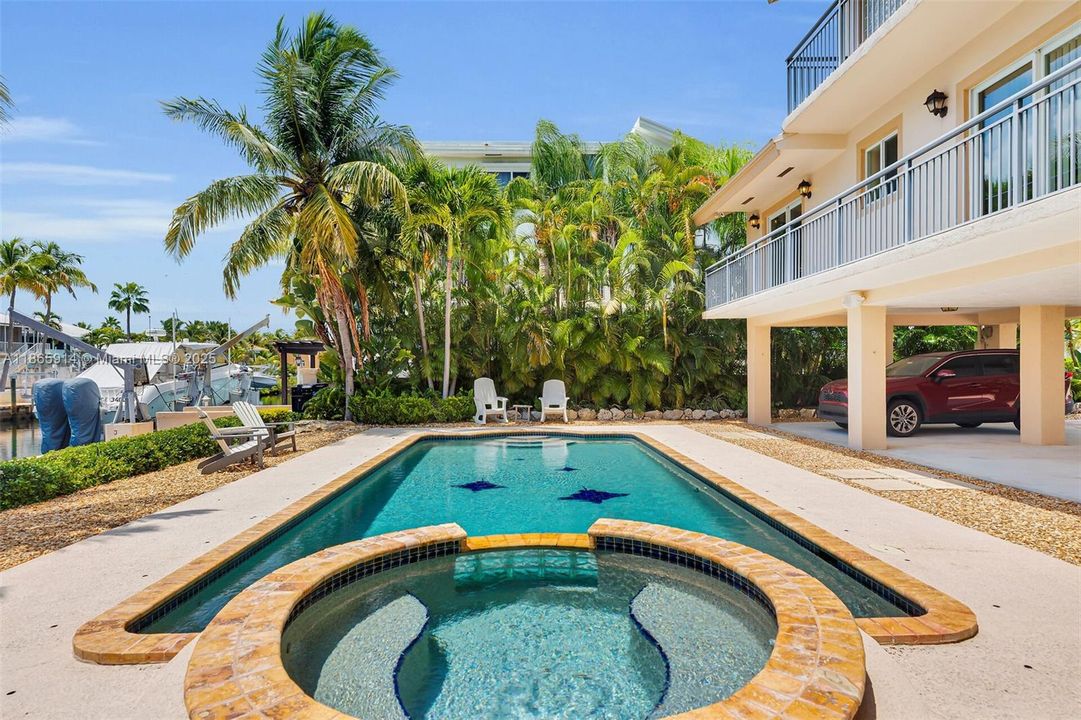 Recently Sold: $3,790,000 (4 beds, 3 baths, 4204 Square Feet)