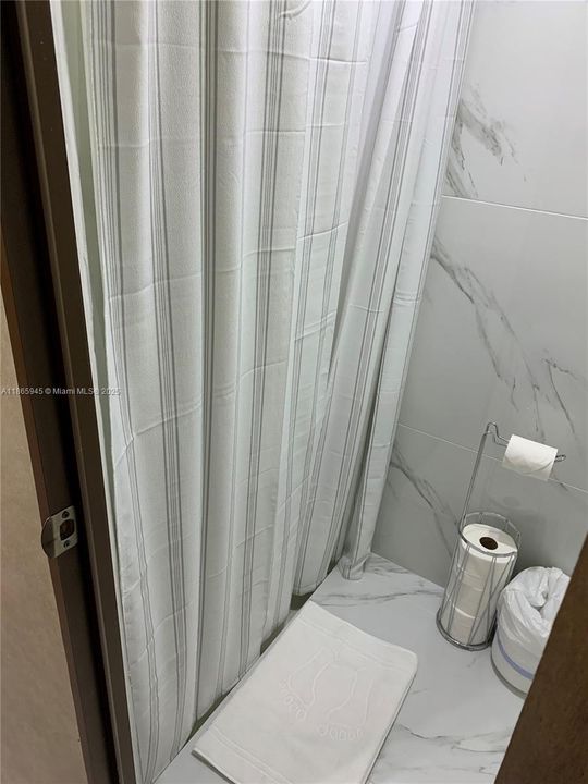 For Sale: $400,000 (2 beds, 1 baths, 0 Square Feet)