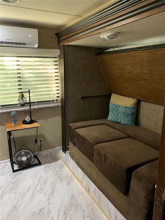 For Sale: $400,000 (2 beds, 1 baths, 0 Square Feet)