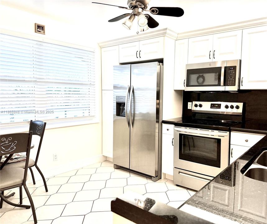 En Venta: $129,999 (2 camas, 2 baños, 1156 Pies cuadrados)