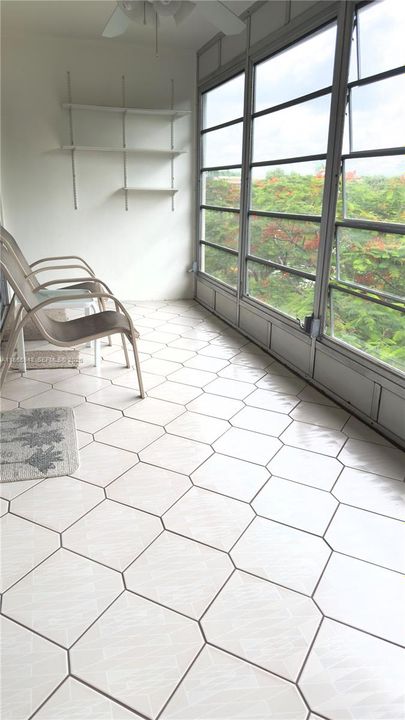 En Venta: $129,999 (2 camas, 2 baños, 1156 Pies cuadrados)