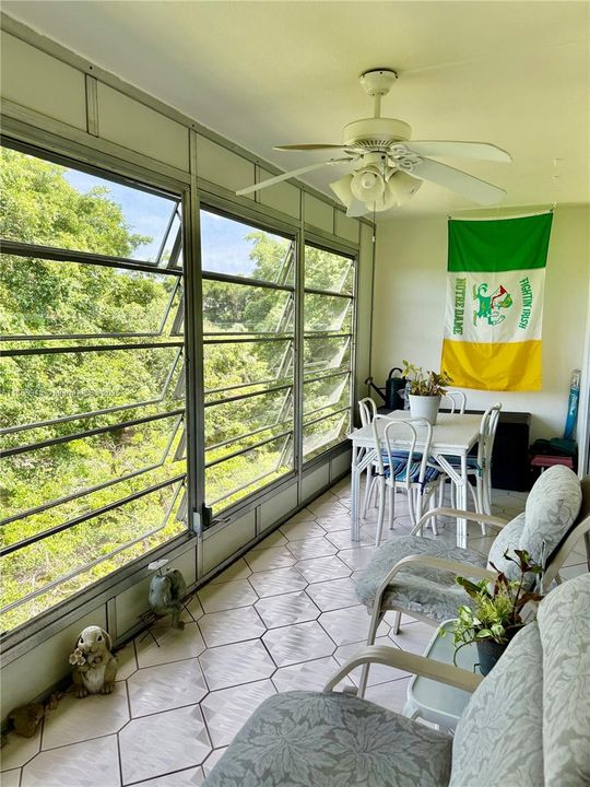 Large Lanai