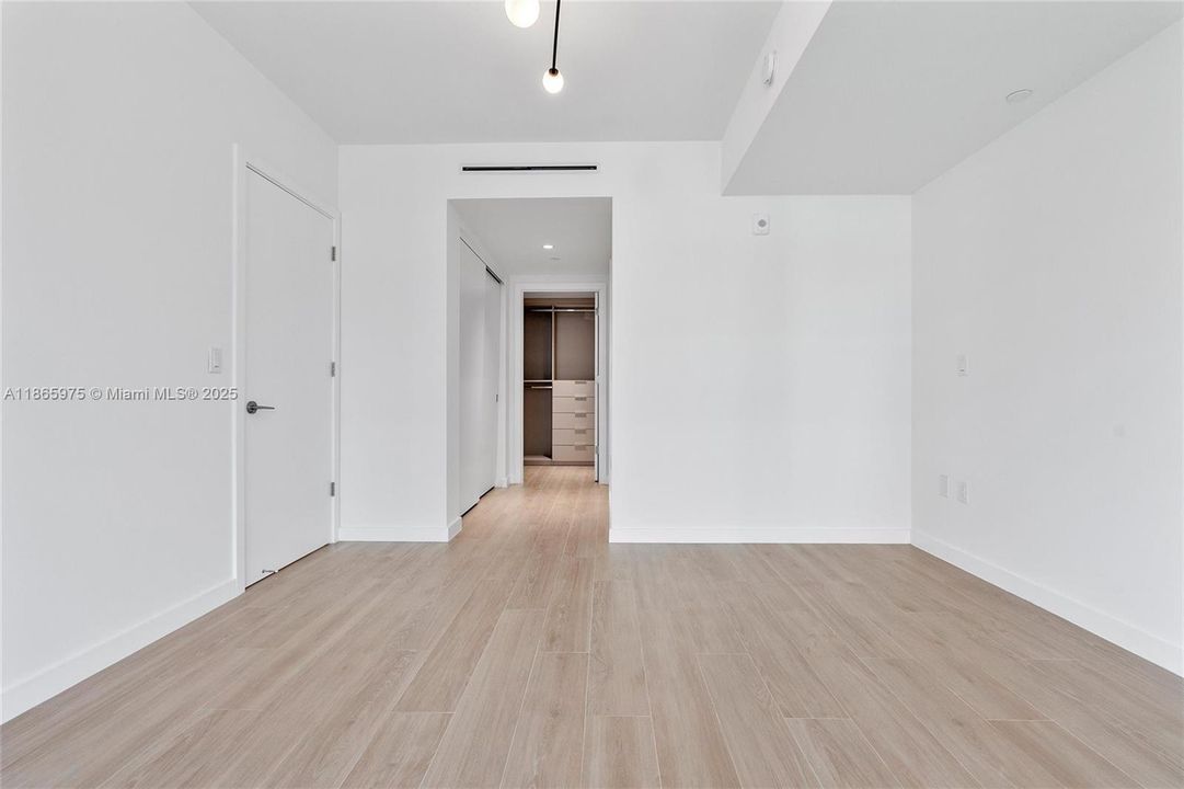 На продажу: $1,295,000 (2 спален, 2 ванн, 1236 Квадратных фут)