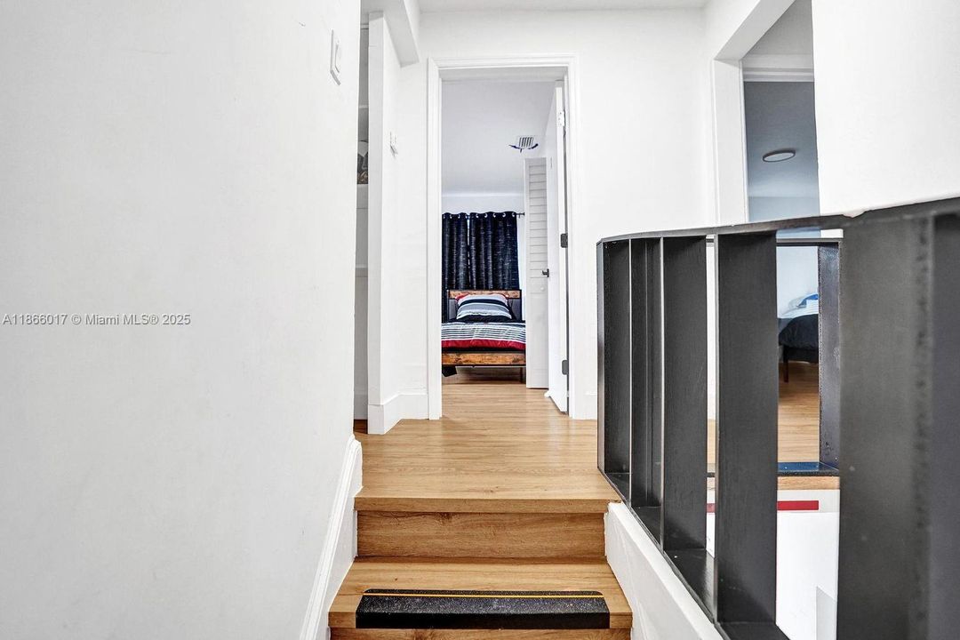 Recently Rented: $5,500 (4 beds, 2 baths, 2015 Square Feet)