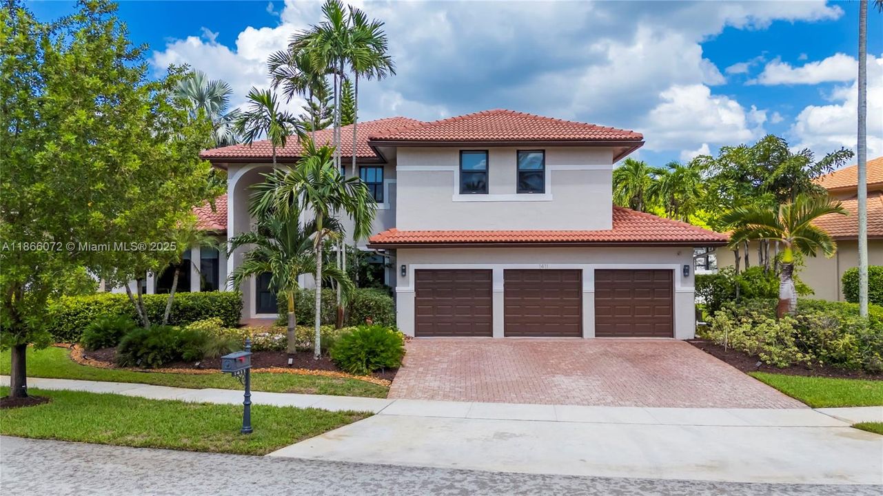 For Sale: $1,198,000 (5 beds, 4 baths, 3927 Square Feet)