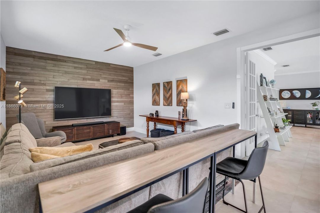 For Sale: $1,198,000 (5 beds, 4 baths, 3927 Square Feet)