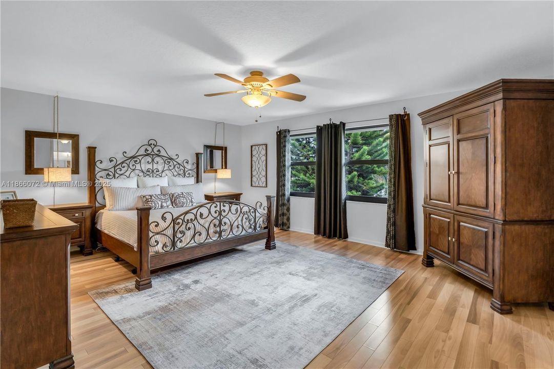 For Sale: $1,198,000 (5 beds, 4 baths, 3927 Square Feet)