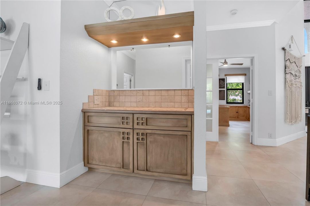 For Sale: $1,198,000 (5 beds, 4 baths, 3927 Square Feet)