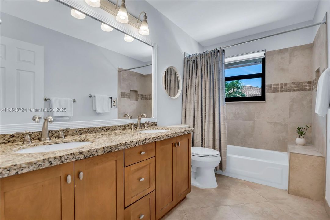 For Sale: $1,198,000 (5 beds, 4 baths, 3927 Square Feet)