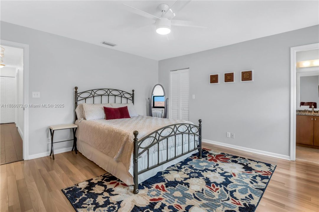 For Sale: $1,198,000 (5 beds, 4 baths, 3927 Square Feet)