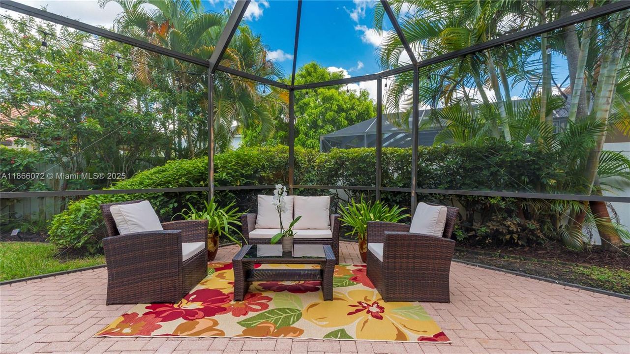 For Sale: $1,198,000 (5 beds, 4 baths, 3927 Square Feet)