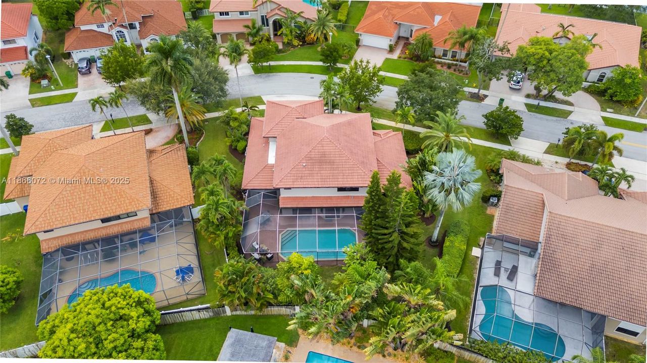 For Sale: $1,198,000 (5 beds, 4 baths, 3927 Square Feet)