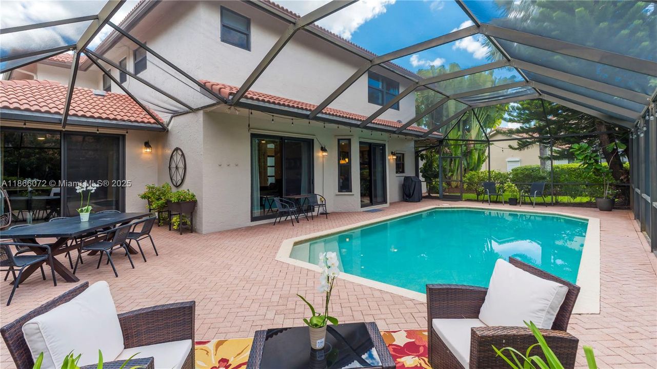 For Sale: $1,198,000 (5 beds, 4 baths, 3927 Square Feet)