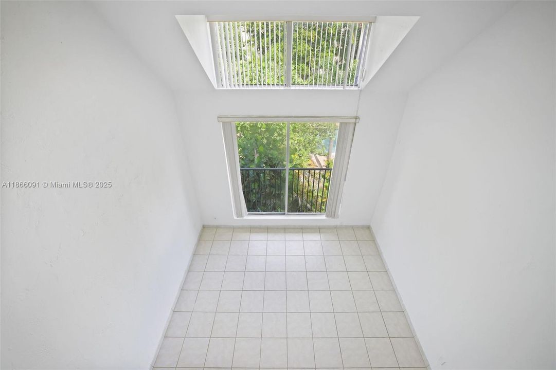 На продажу: $279,000 (1 спален, 1 ванн, 855 Квадратных фут)