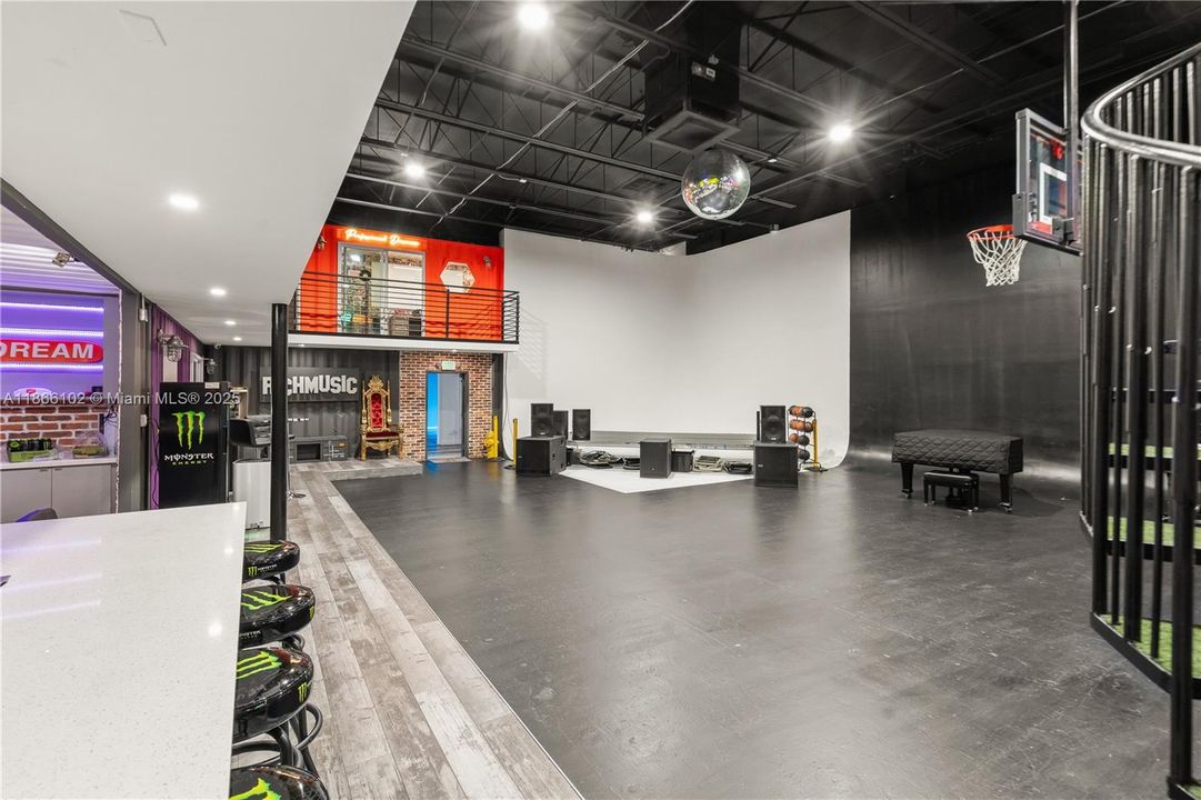 В аренду: $45 (0 спален, 0 ванн, 0 Квадратных фут)