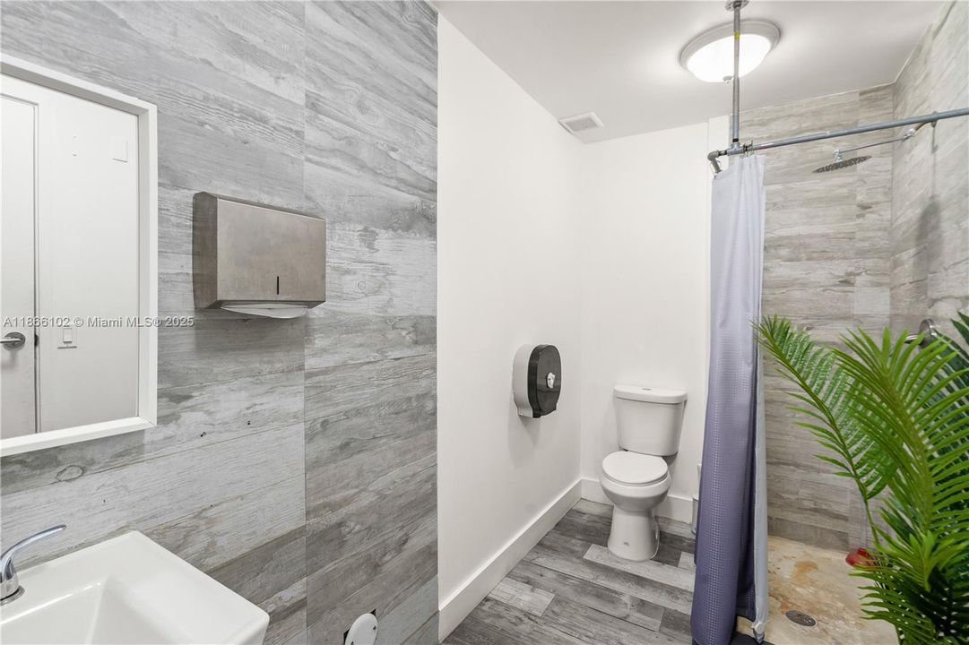 В аренду: $45 (0 спален, 0 ванн, 0 Квадратных фут)