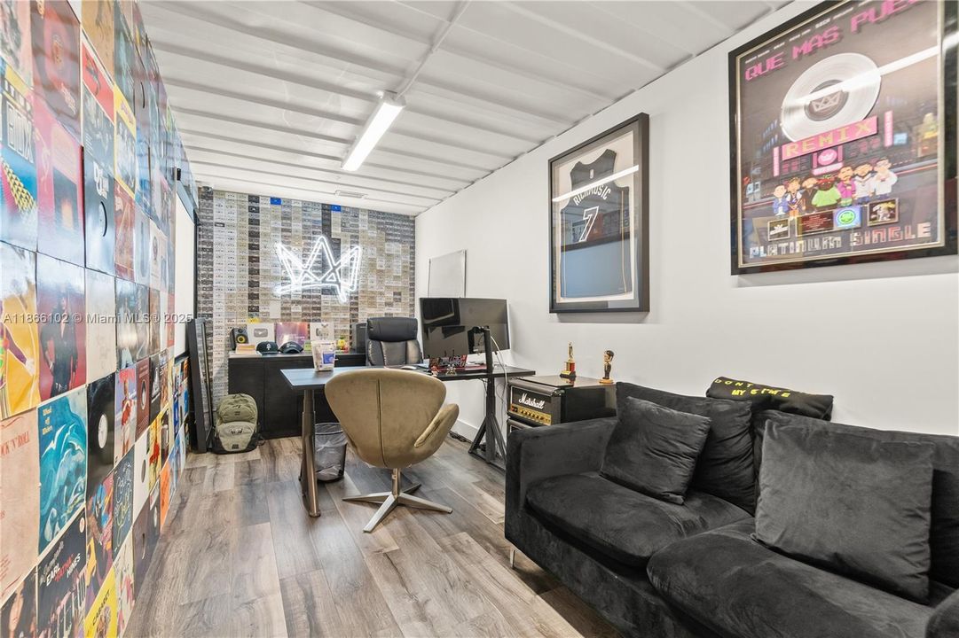 В аренду: $45 (0 спален, 0 ванн, 0 Квадратных фут)