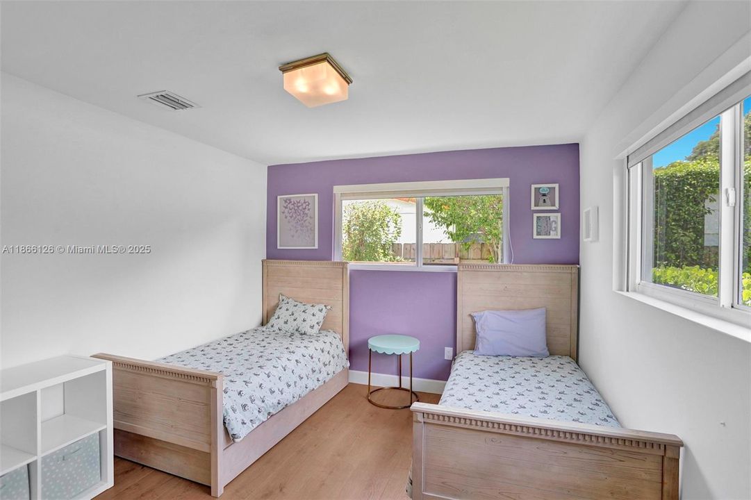 Recientemente alquilado: $6,800 (4 camas, 3 baños, 2282 Pies cuadrados)