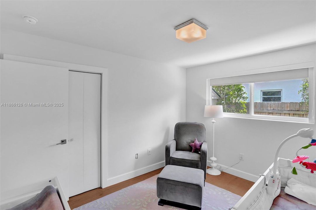 Recientemente alquilado: $6,800 (4 camas, 3 baños, 2282 Pies cuadrados)