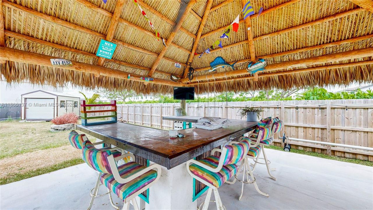 Под контрактом: $899,000 (5 спален, 3 ванн, 3191 Квадратных фут)