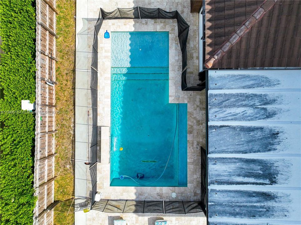 Под контрактом: $899,000 (5 спален, 3 ванн, 3191 Квадратных фут)