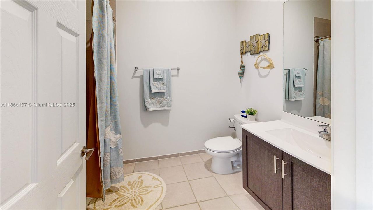 Под контрактом: $899,000 (5 спален, 3 ванн, 3191 Квадратных фут)