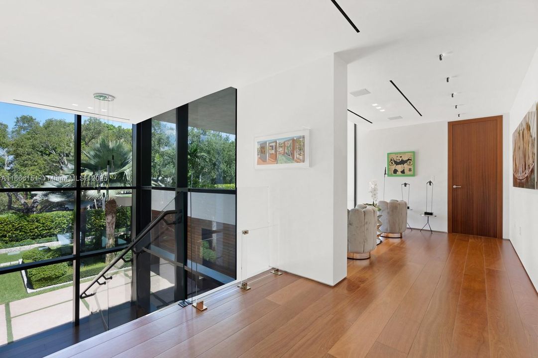 En Venta: $13,950,000 (4 camas, 4 baños, 5401 Pies cuadrados)