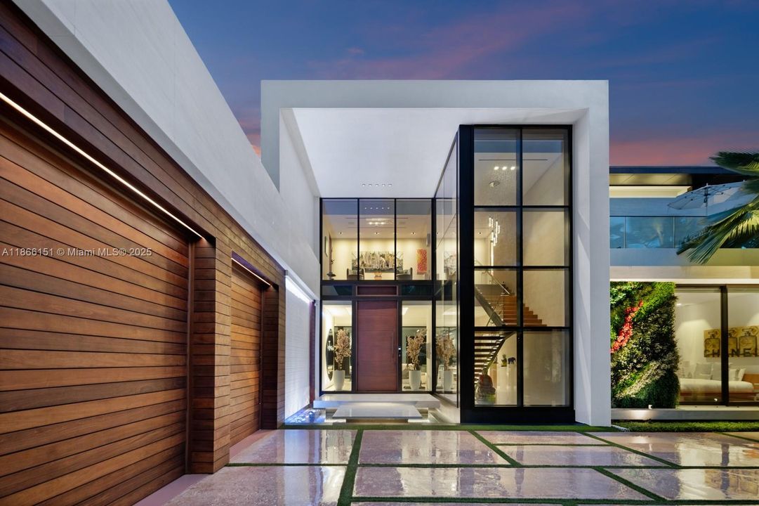 En Venta: $13,950,000 (4 camas, 4 baños, 5401 Pies cuadrados)