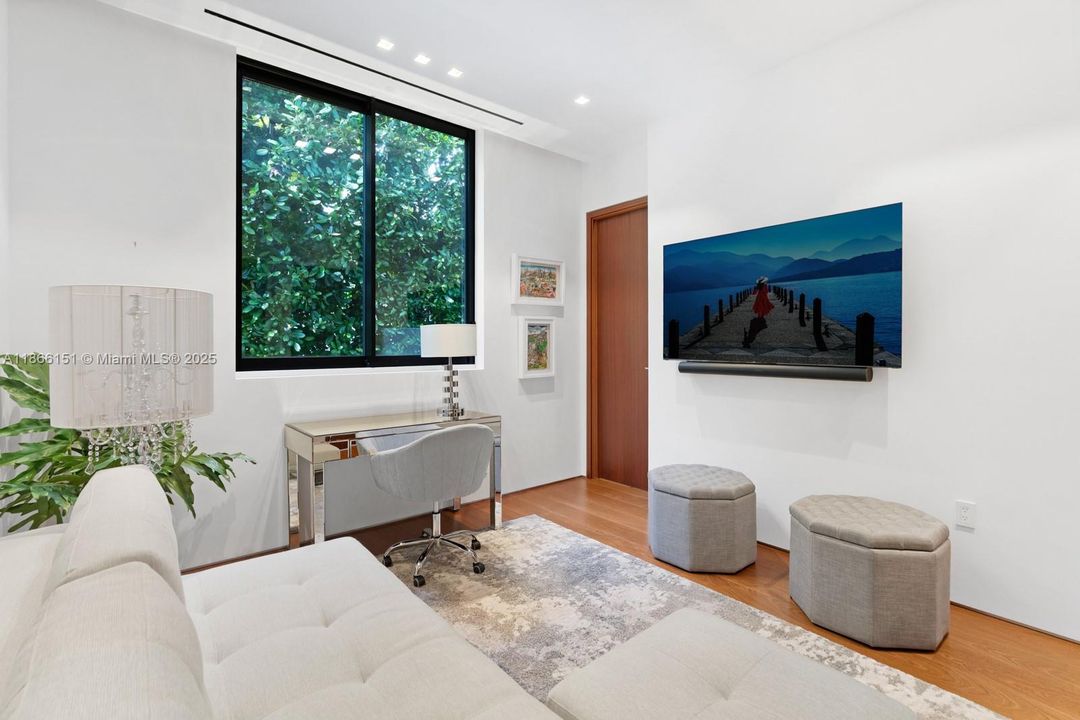 En Venta: $13,950,000 (4 camas, 4 baños, 5401 Pies cuadrados)