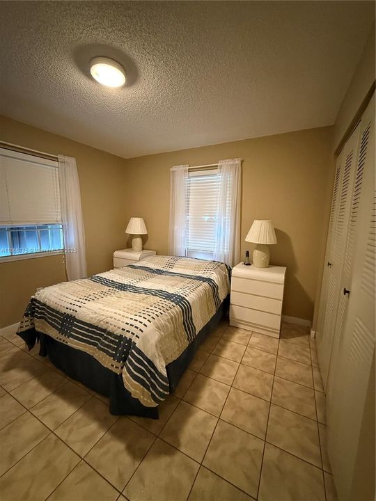 For Sale: $205,000 (2 beds, 2 baths, 768 Square Feet)