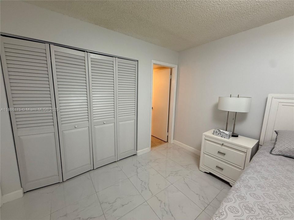 For Sale: $205,000 (2 beds, 2 baths, 768 Square Feet)