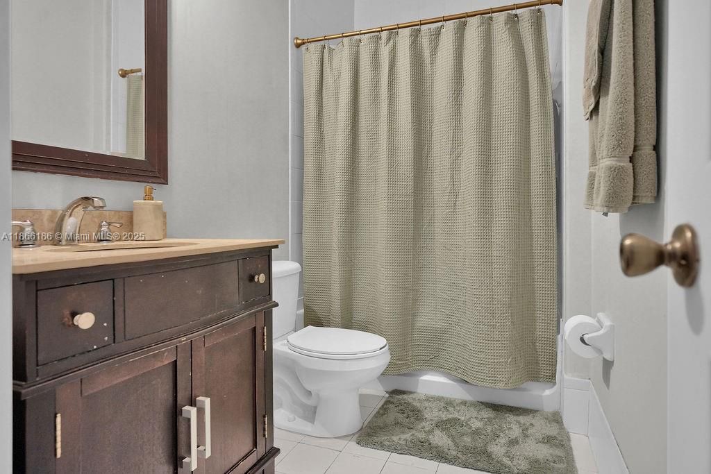 待售: $430,000 (3 贝兹, 2 浴室, 1445 平方英尺)