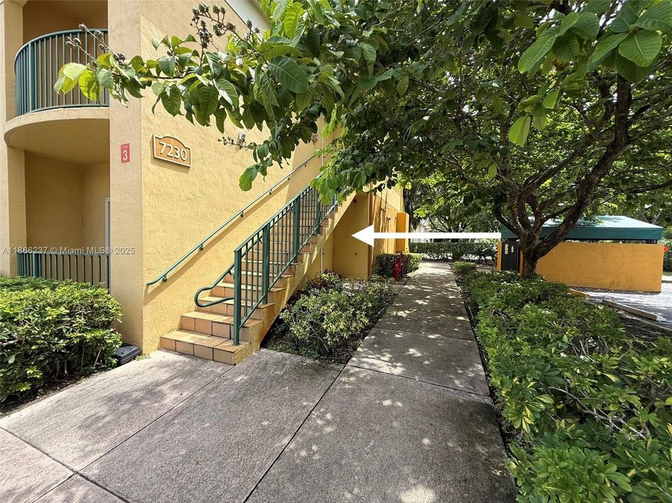 Recently Rented: $2,875 (3 beds, 2 baths, 1109 Square Feet)