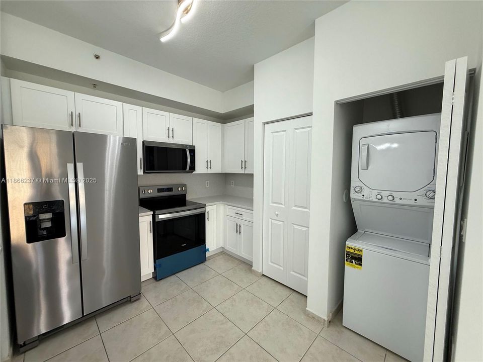 Recently Rented: $2,875 (3 beds, 2 baths, 1109 Square Feet)