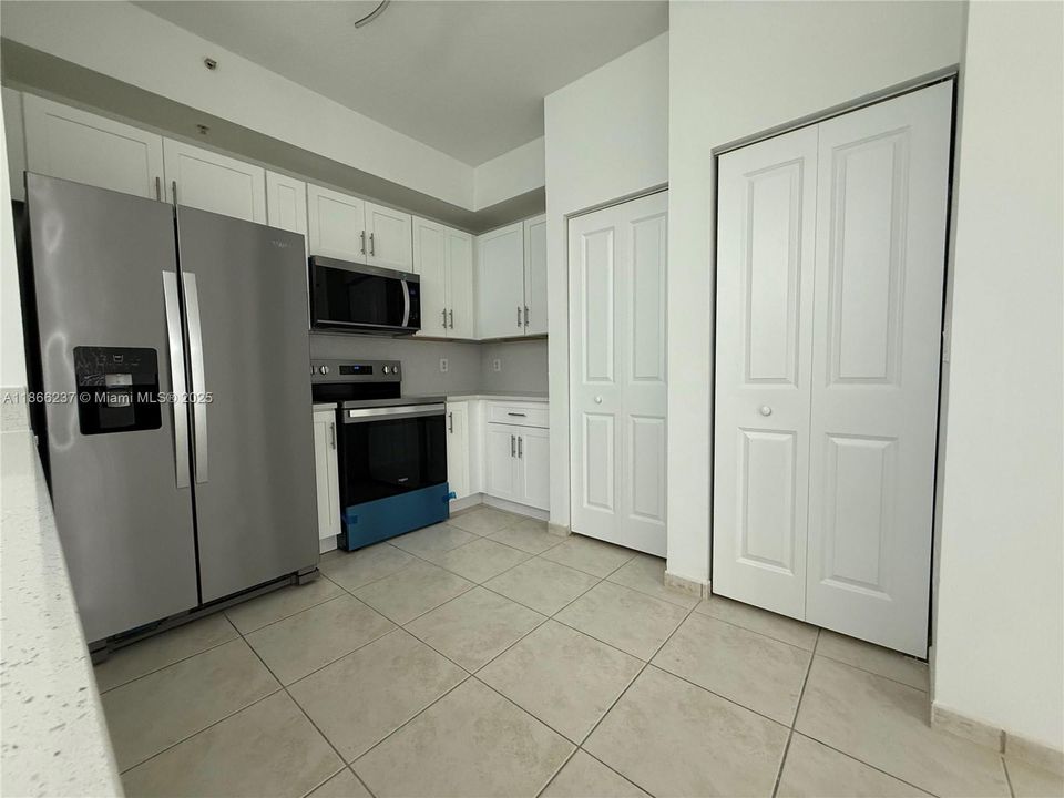 Recently Rented: $2,875 (3 beds, 2 baths, 1109 Square Feet)