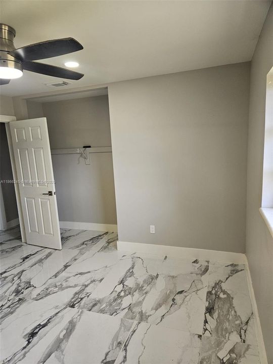 待售: $1,300,000 (3 贝兹, 2 浴室, 1272 平方英尺)