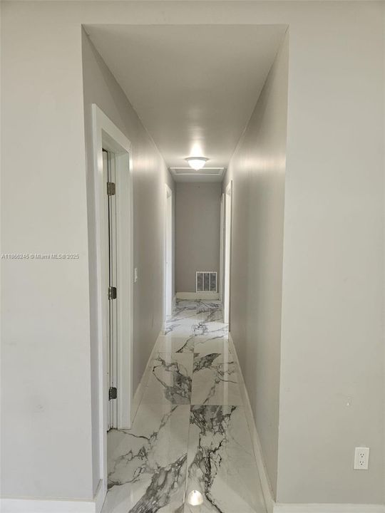 待售: $1,300,000 (3 贝兹, 2 浴室, 1272 平方英尺)