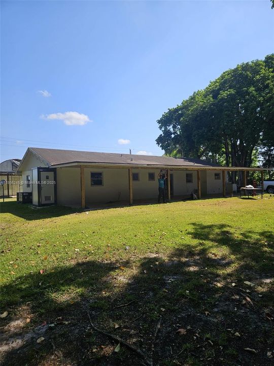 待售: $1,300,000 (3 贝兹, 2 浴室, 1272 平方英尺)