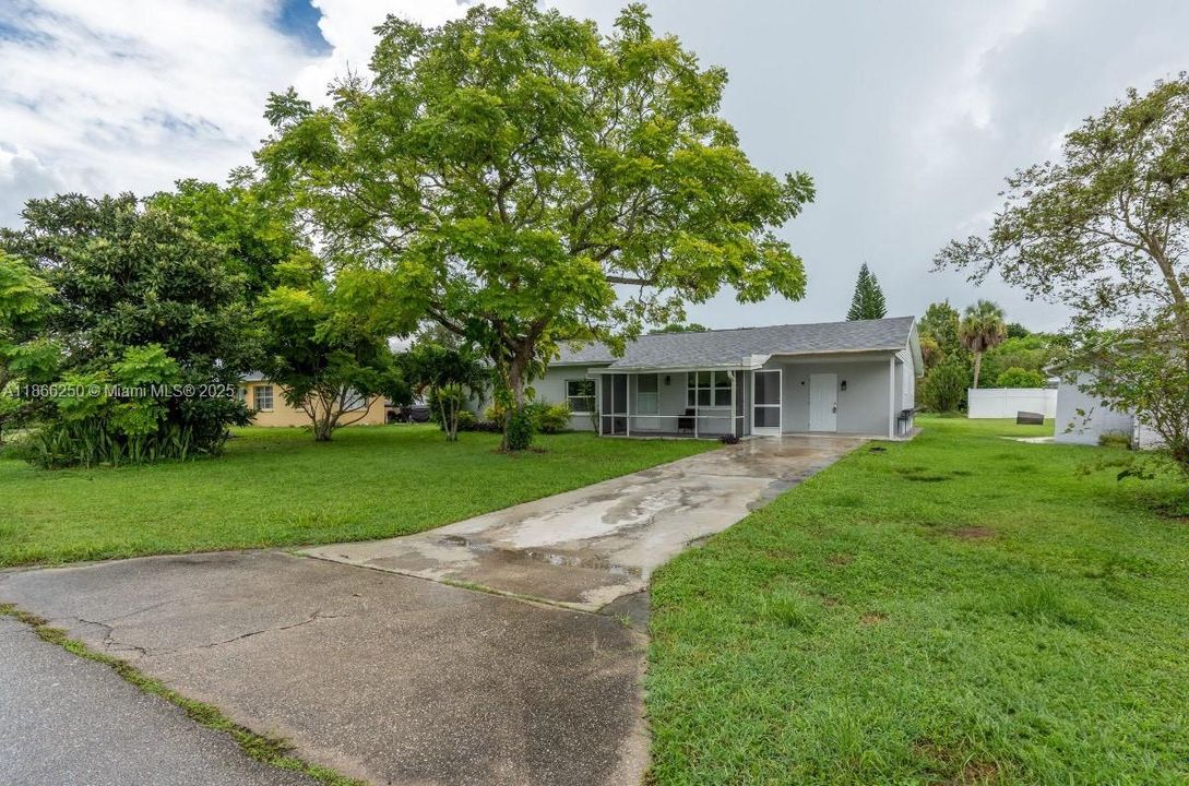 待售: $250,000 (3 贝兹, 1 浴室, 1446 平方英尺)