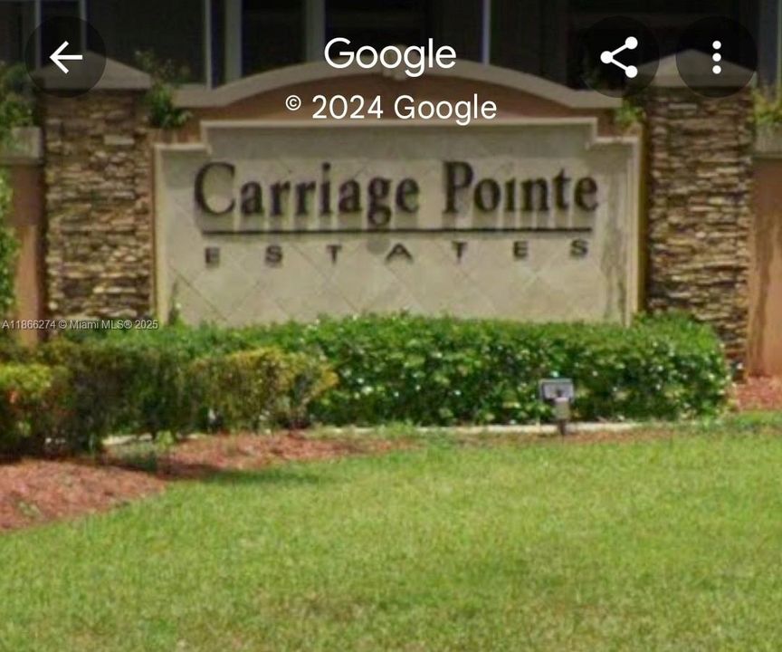 待售: $549,000 (0.33 acres)