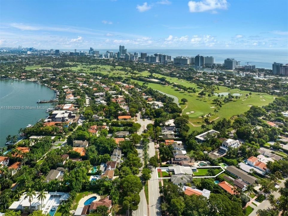 Недавно продано: $1,690,000 (3 спален, 2 ванн, 1979 Квадратных фут)