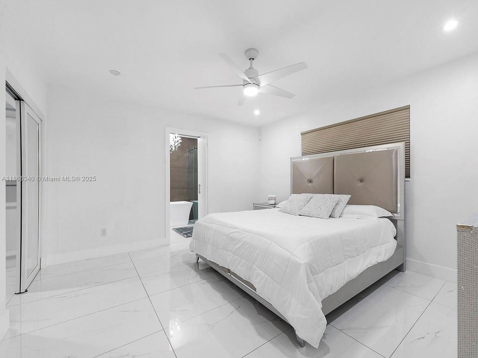 En Renta: $6,300 (3 camas, 2 baños, 1833 Pies cuadrados)