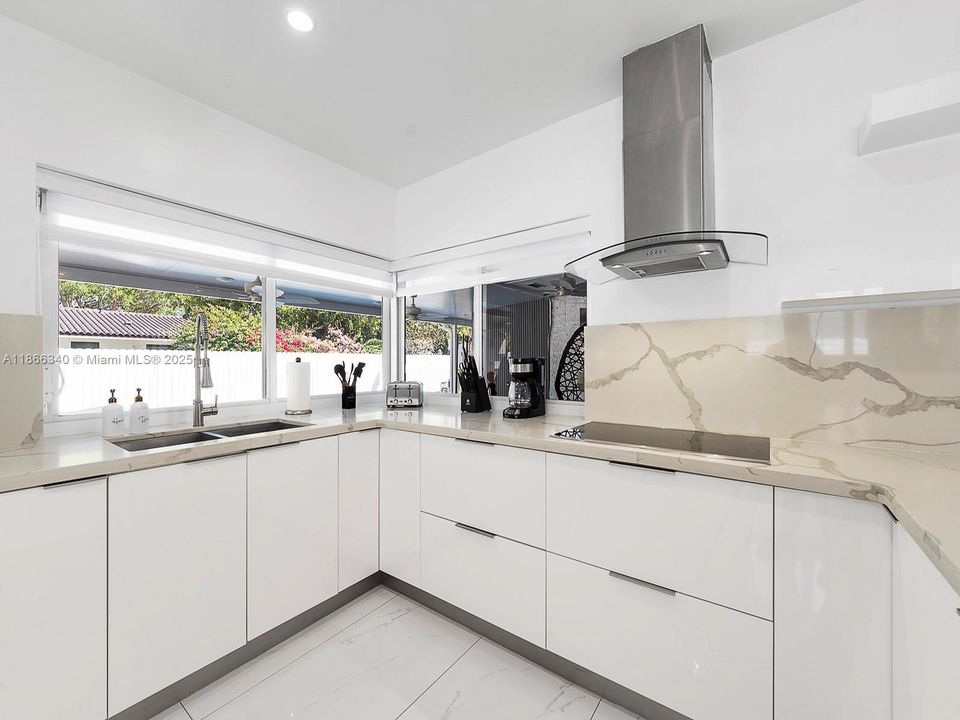 En Renta: $6,300 (3 camas, 2 baños, 1833 Pies cuadrados)